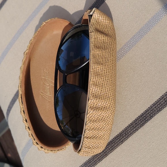 Maui Jim Other Maui Jim Sunglasses With Case Poshmark